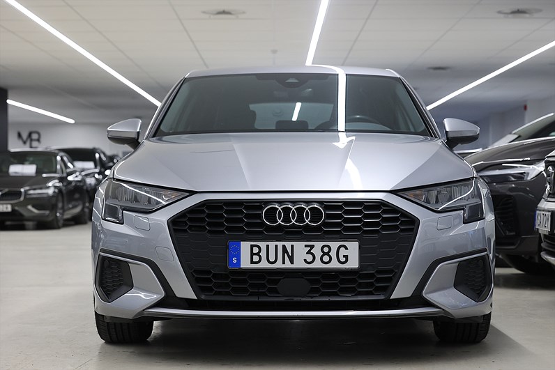 Audi A3 Sportback 35 TFSI 150hk *Hjulkampanj!* Proline Farth PDC