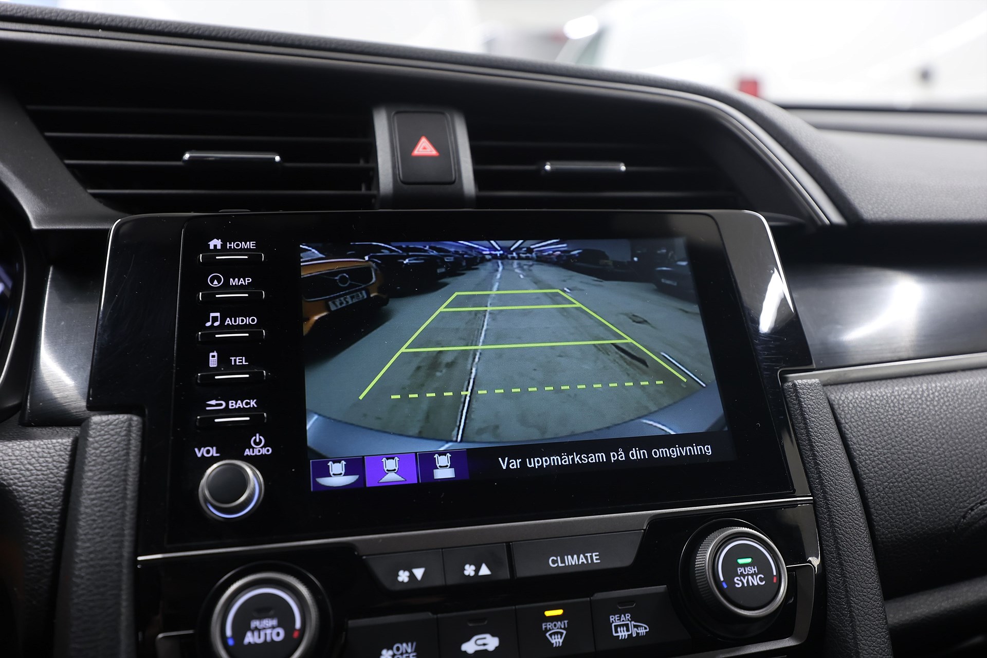 Honda Civic 1.0 126hk Elegance B-kamera Navi