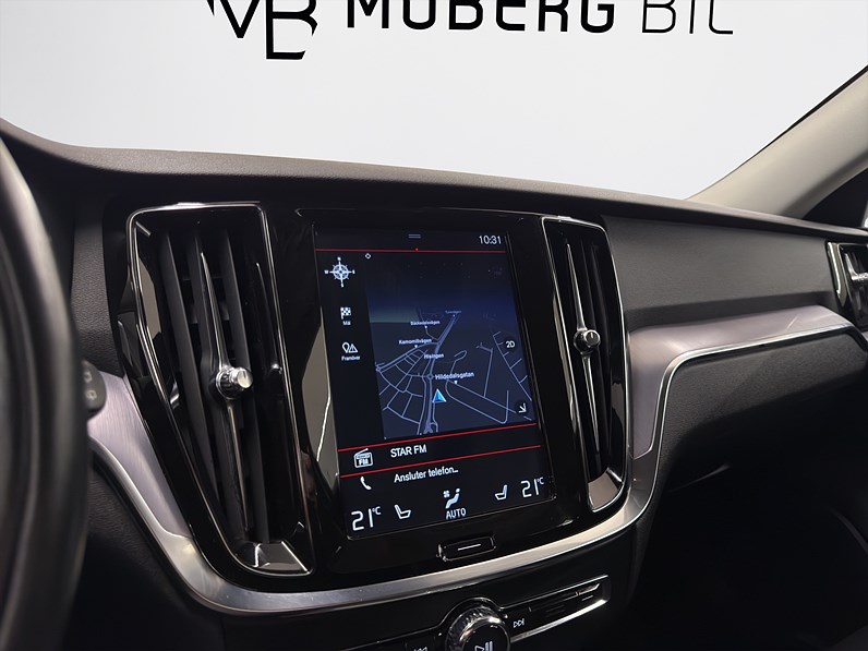 Volvo V60 D3 AWD 150hk Momentum Drag Navi CarPlay PDC