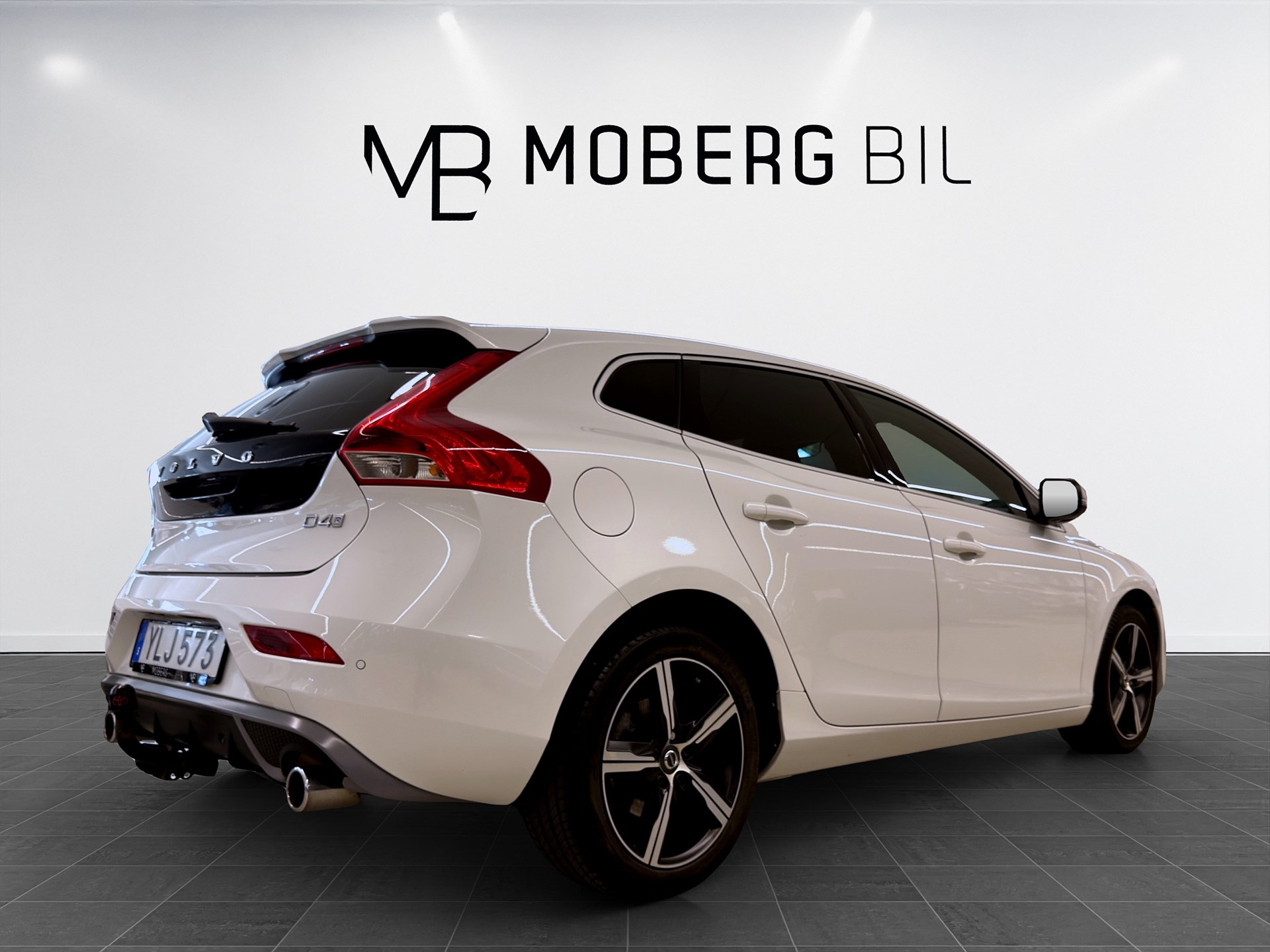 Volvo V40 D4 190hk R-Design PDC Keyless Drag LED