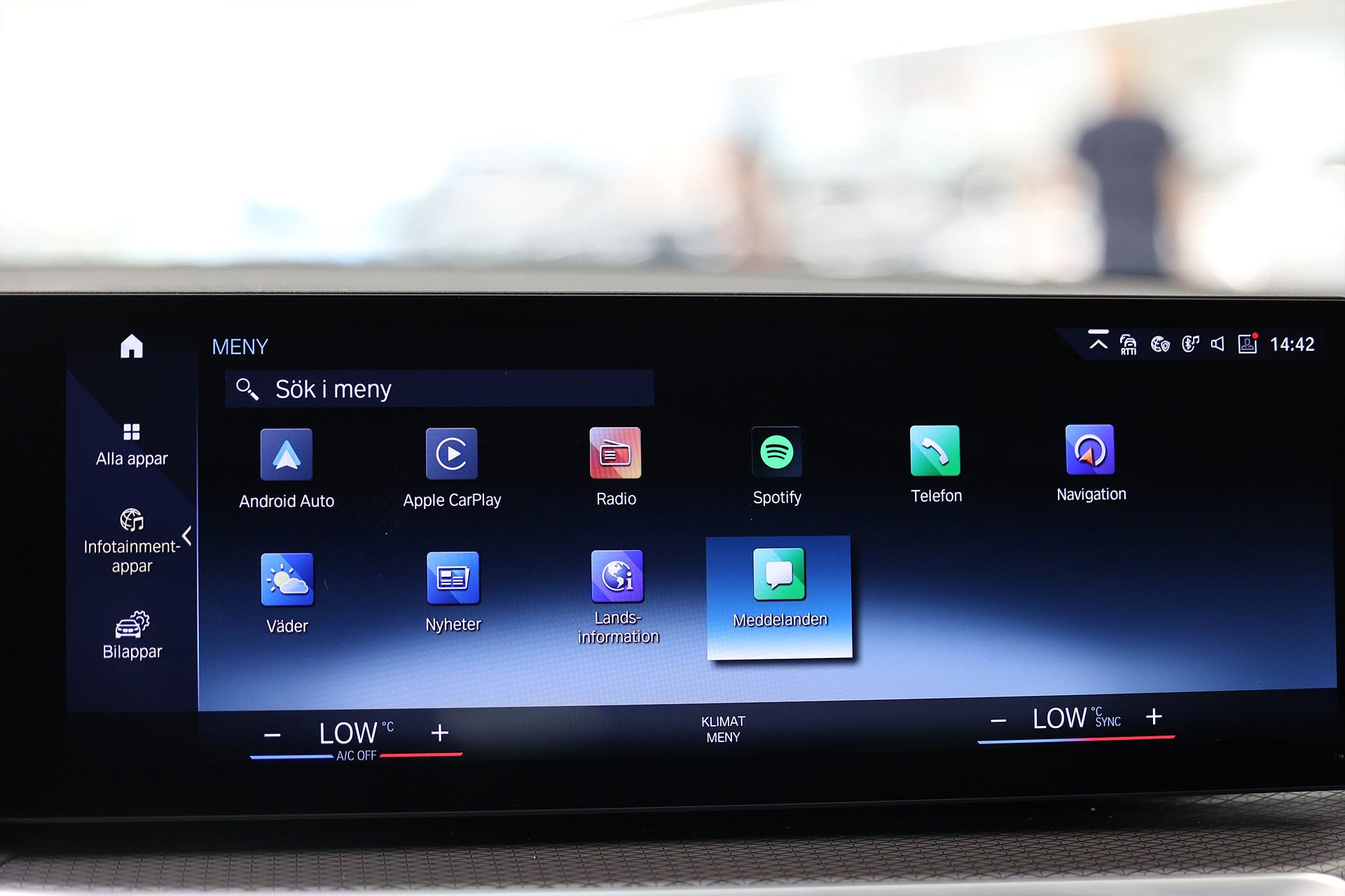 BMW 330e xDrive Touring M Sport Individual Shadow Line Drag Carplay