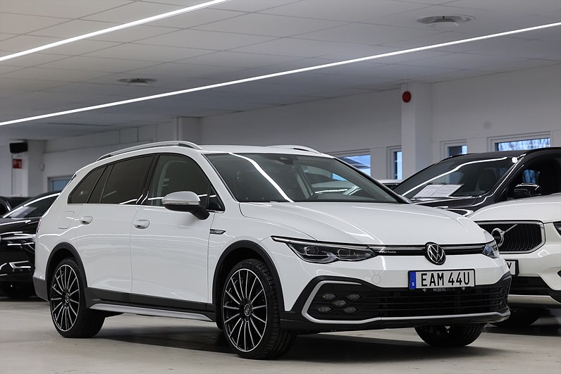 Volkswagen Golf Alltrack 2.0 TSI 4M 190hk *Hjulkampanj!* Drag