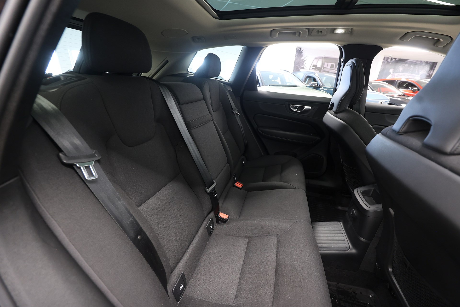 Volvo XC60 Recharge T6 AWD 340hk *Kampanj* Momentum 360° H/K Pano