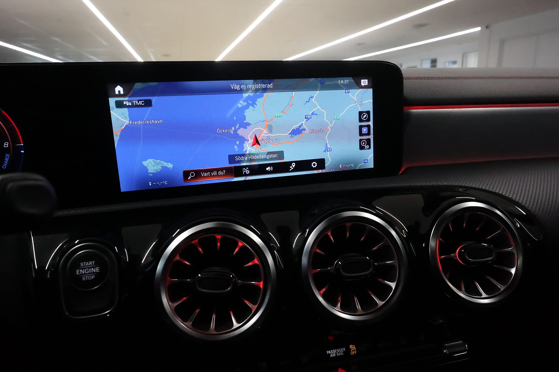 Mercedes-Benz CLA 250 e 218hk AMG Pano Värmare Widescreen