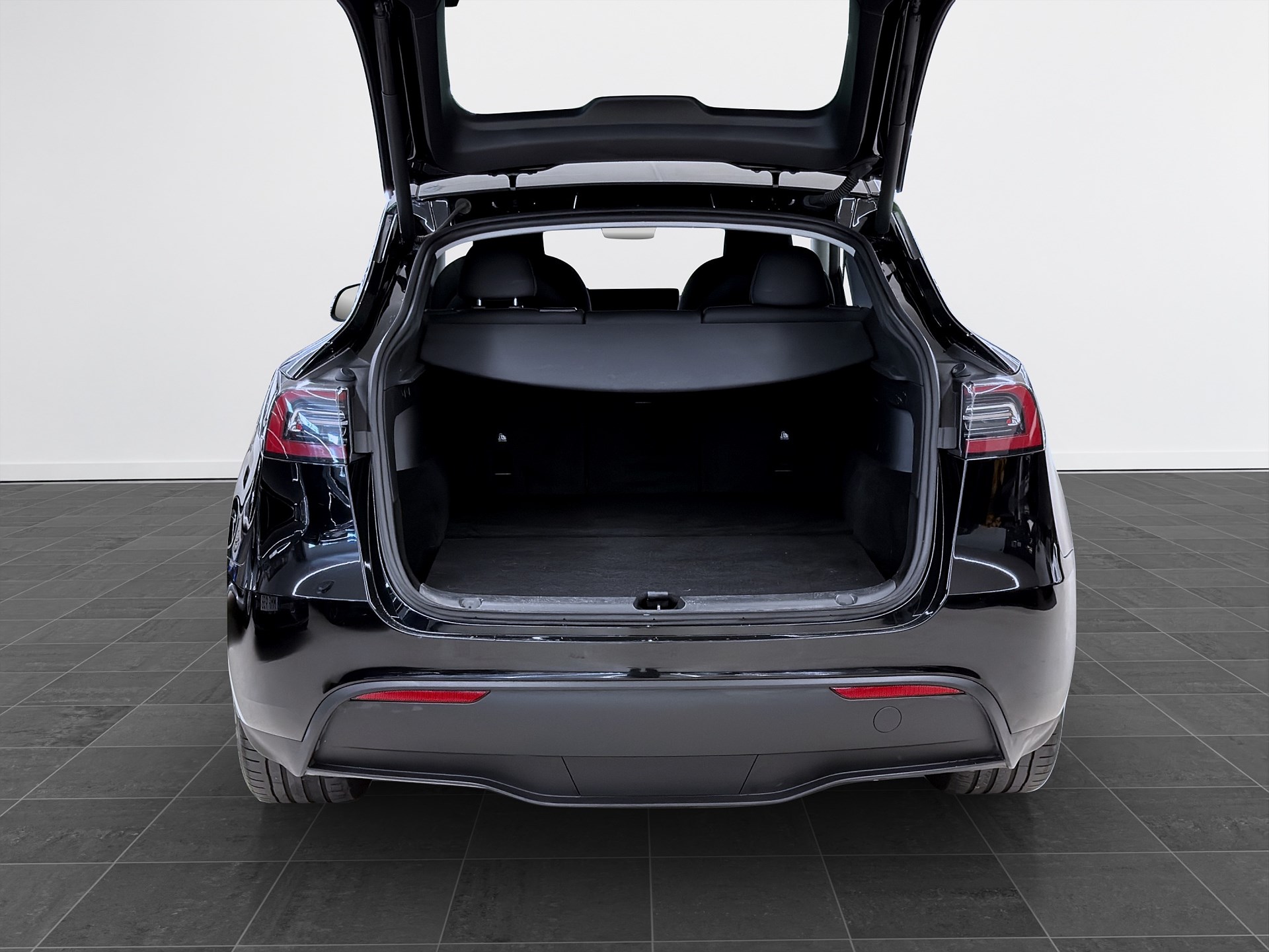 Tesla Model Y Standard Range 299hk Helg på Moberg! Pano Drag B-Kamera
