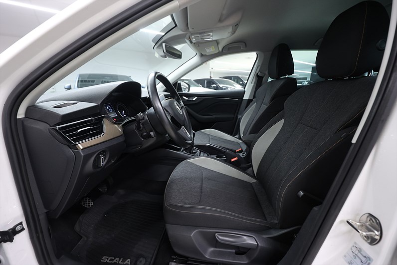 Skoda Scala 1.0 TSI 115hk *Hjulkampanj!* B-kamera PDC Farth MOMS