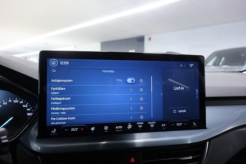 Ford Focus Active 1.0 Hybrid 125hk Active + B-kamera Navi