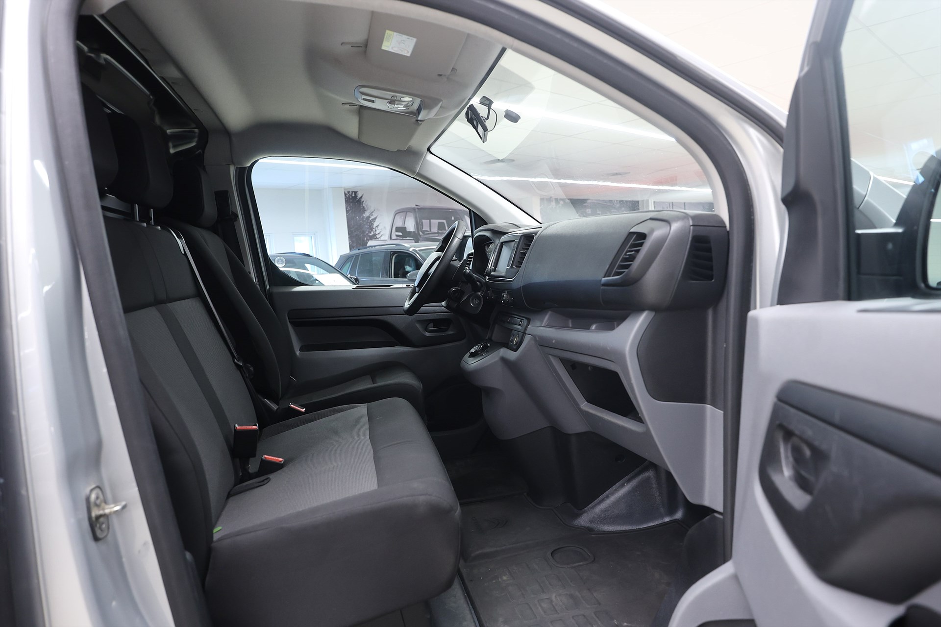 Citroën Jumpy Van 2.0 BlueHDi 180 177hk Värmare