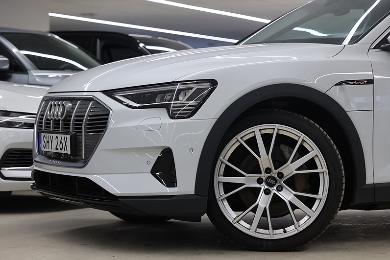 Audi e-tron 50 quattro 313hk *Kampanj!* Climatronic Alcantara Keyless Navi