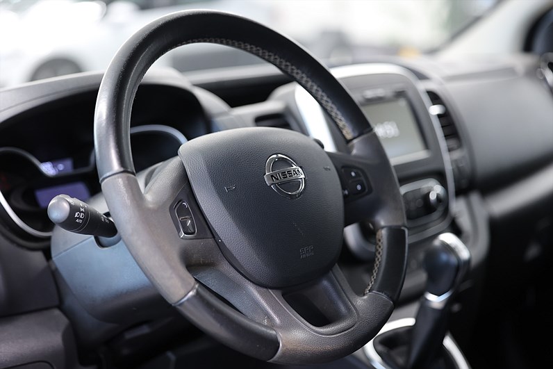 Nissan NV300 1.6 DCI 145hk L2 B-kamera Drag Navi LEASEBAR
