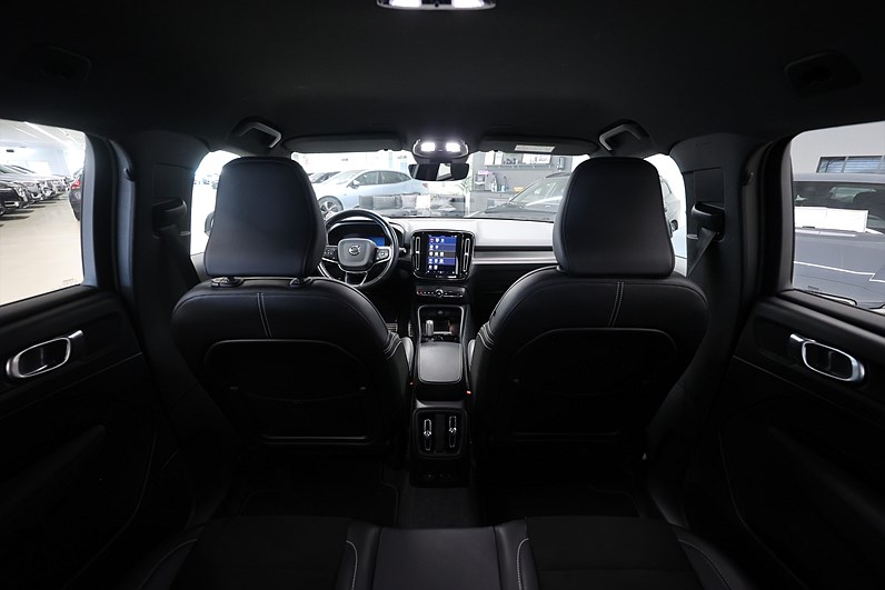 Volvo XC40 P8 Recharge *Hjulkampanj!* Core 532km räckvidd Drag