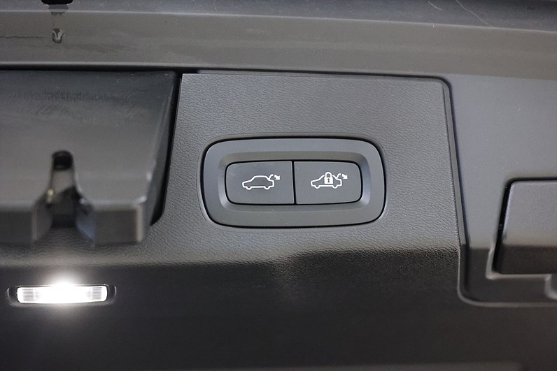 Volvo XC60 Recharge T6 AWD 340hk Inscription Pano H/K 360 Navi