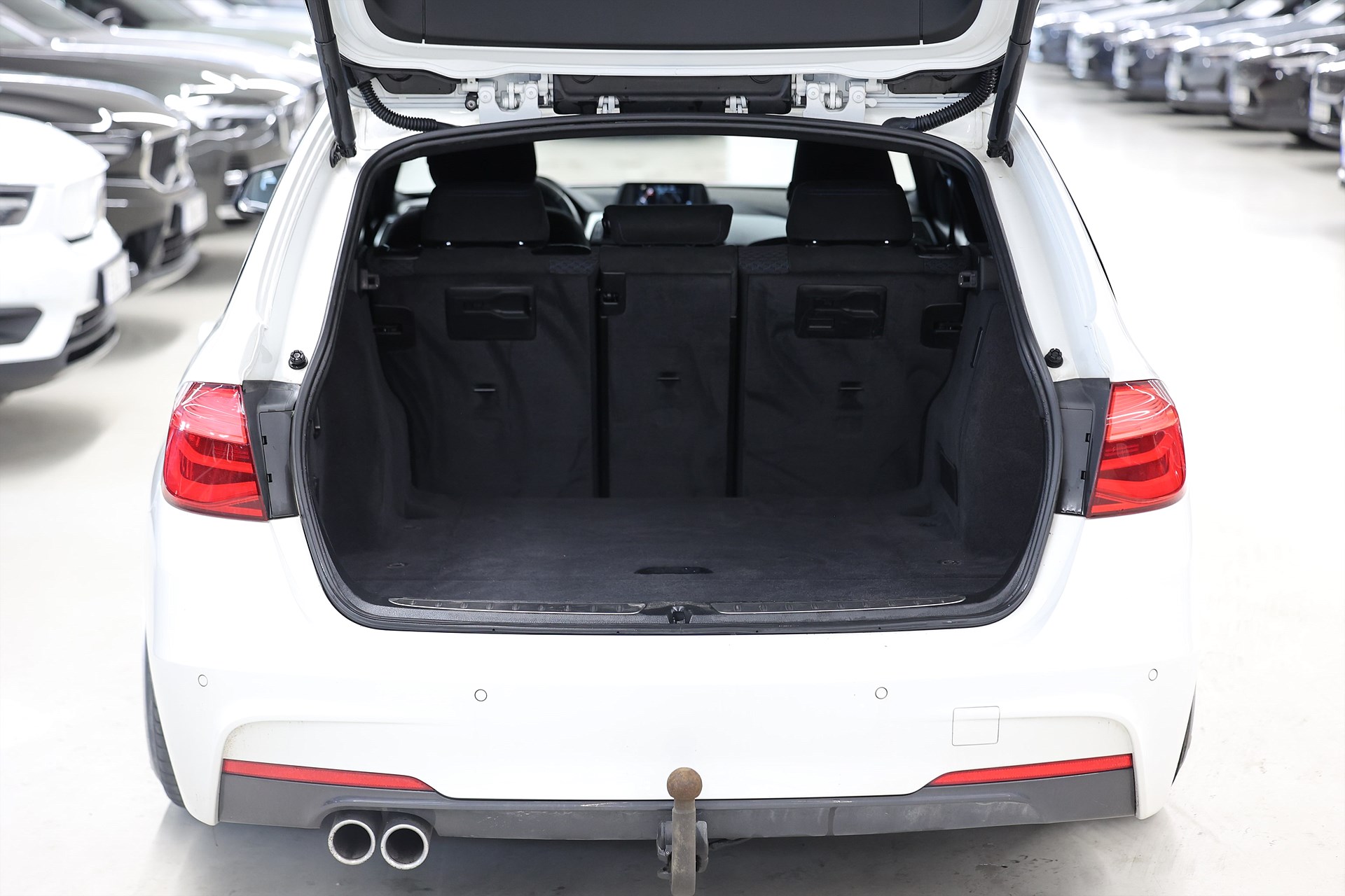 BMW 320d Touring 190hk M Sport Shadow Line Drag PDC