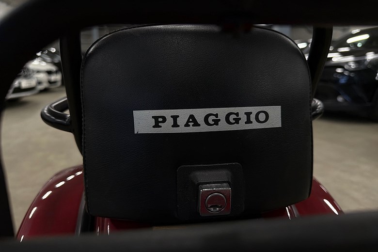 Piaggio Vespa PX 0.2 CVT, 12hk, 1993 UNIK, röd – bild 15 av 17, begagnad hos Niber i Järfälla