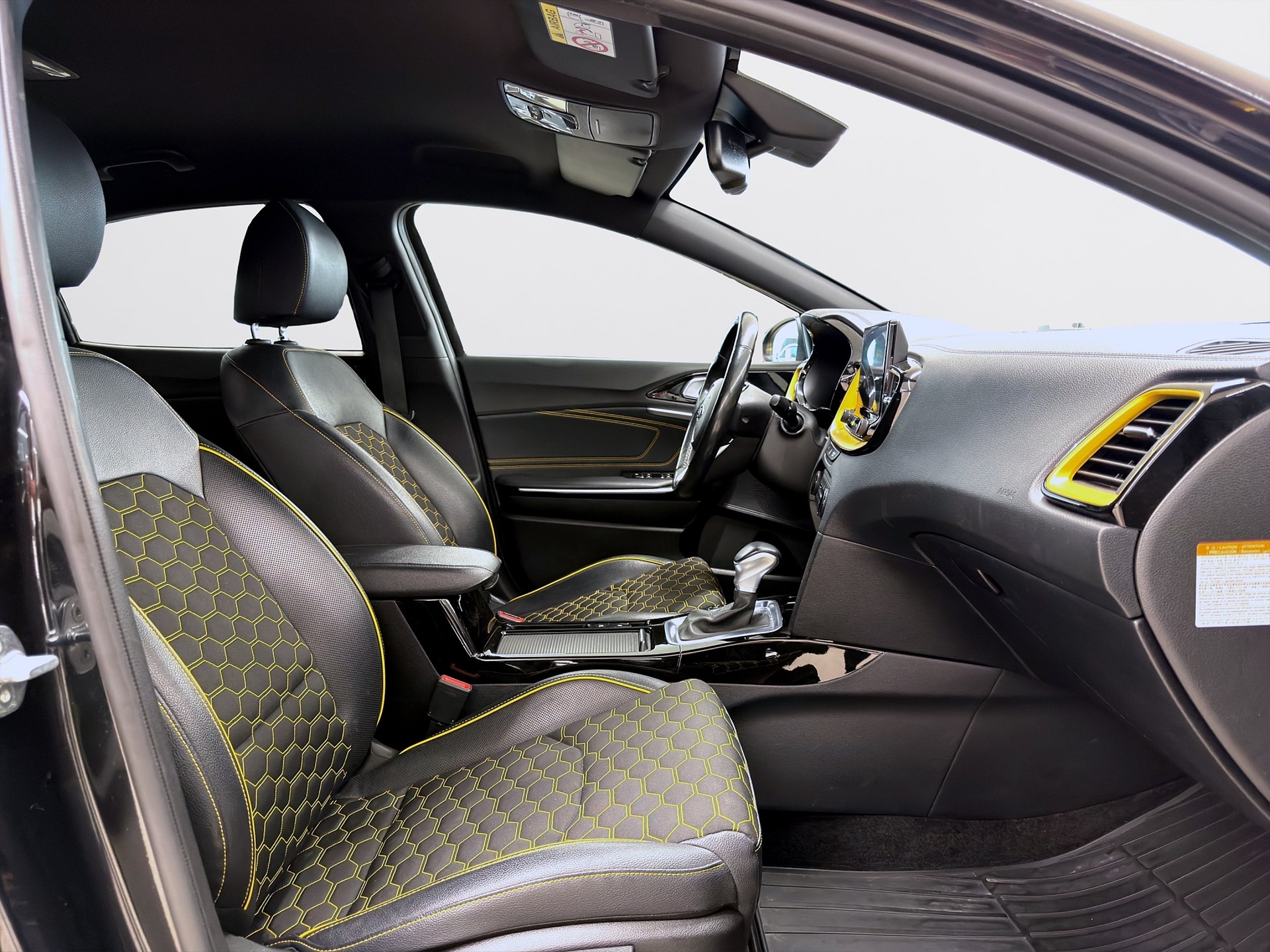 Kia XCeed Plug-in Hybrid 141hk Advance Plus Yellow Pack Navi B-Kamera