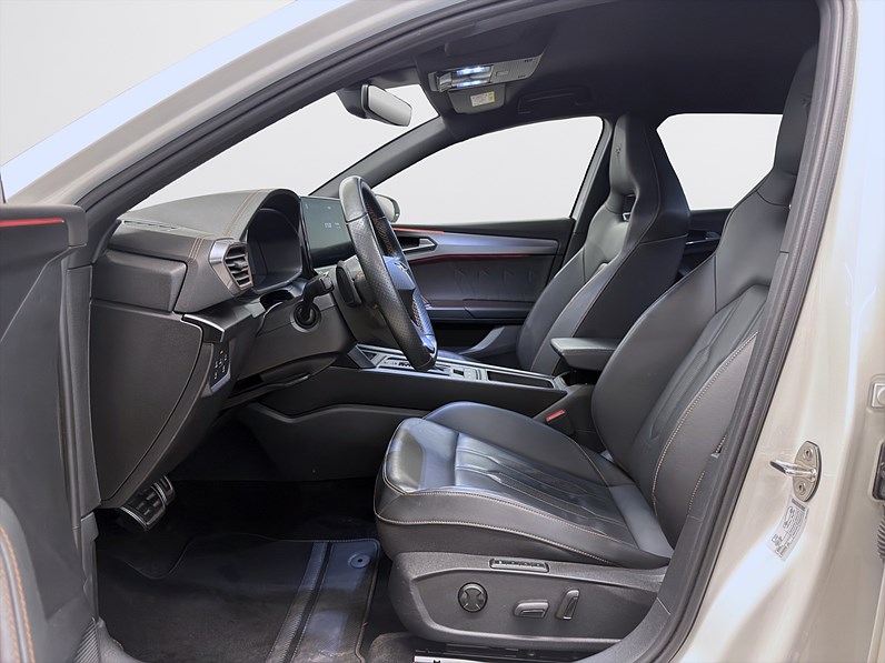VZ Sportstourer e-Hybrid 245hk FR Drag B-Kamera Navi