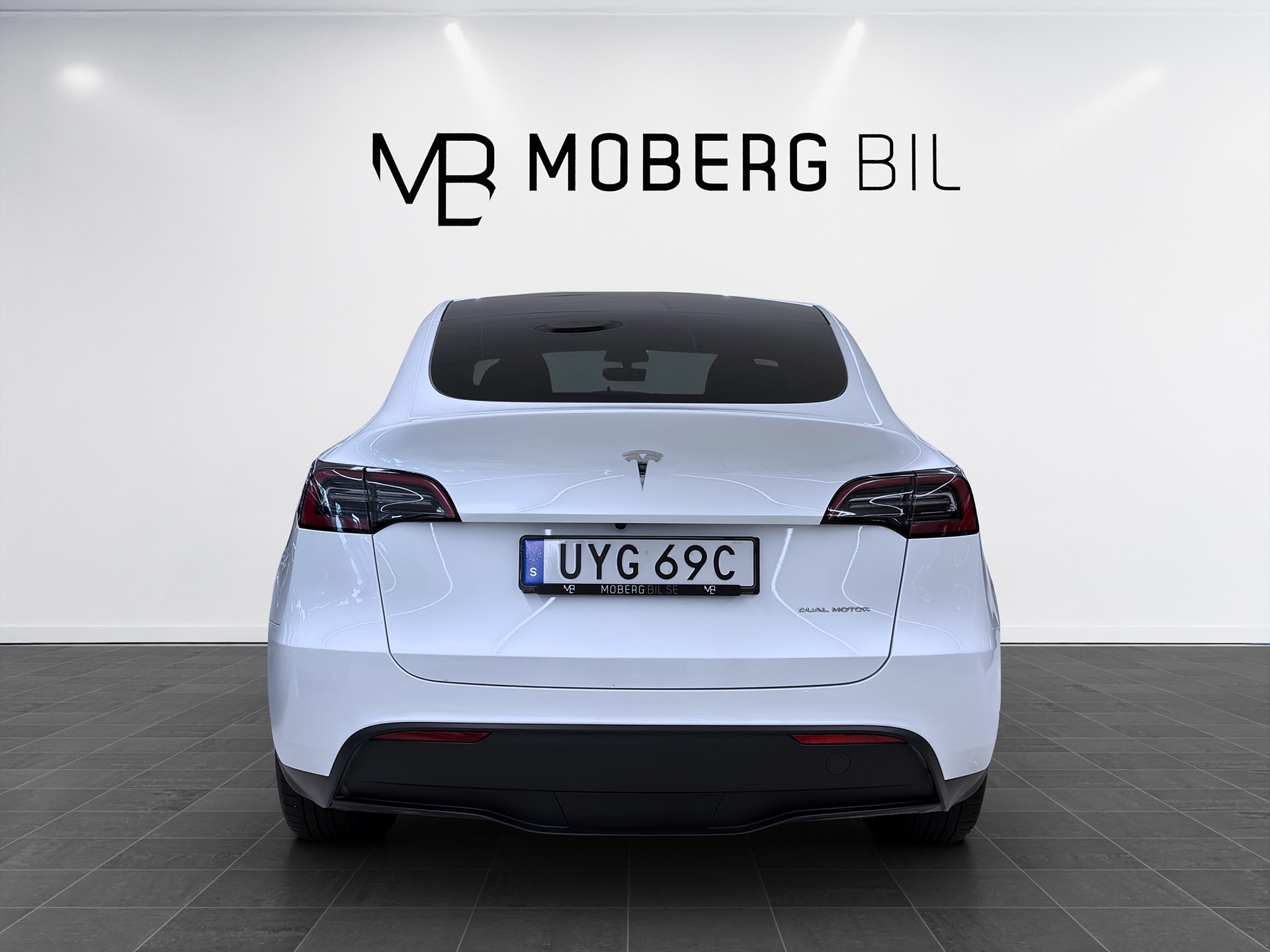 Tesla Model Y Long Range 514hk Helg på Moberg! Pano Läder Navi B-Kamera