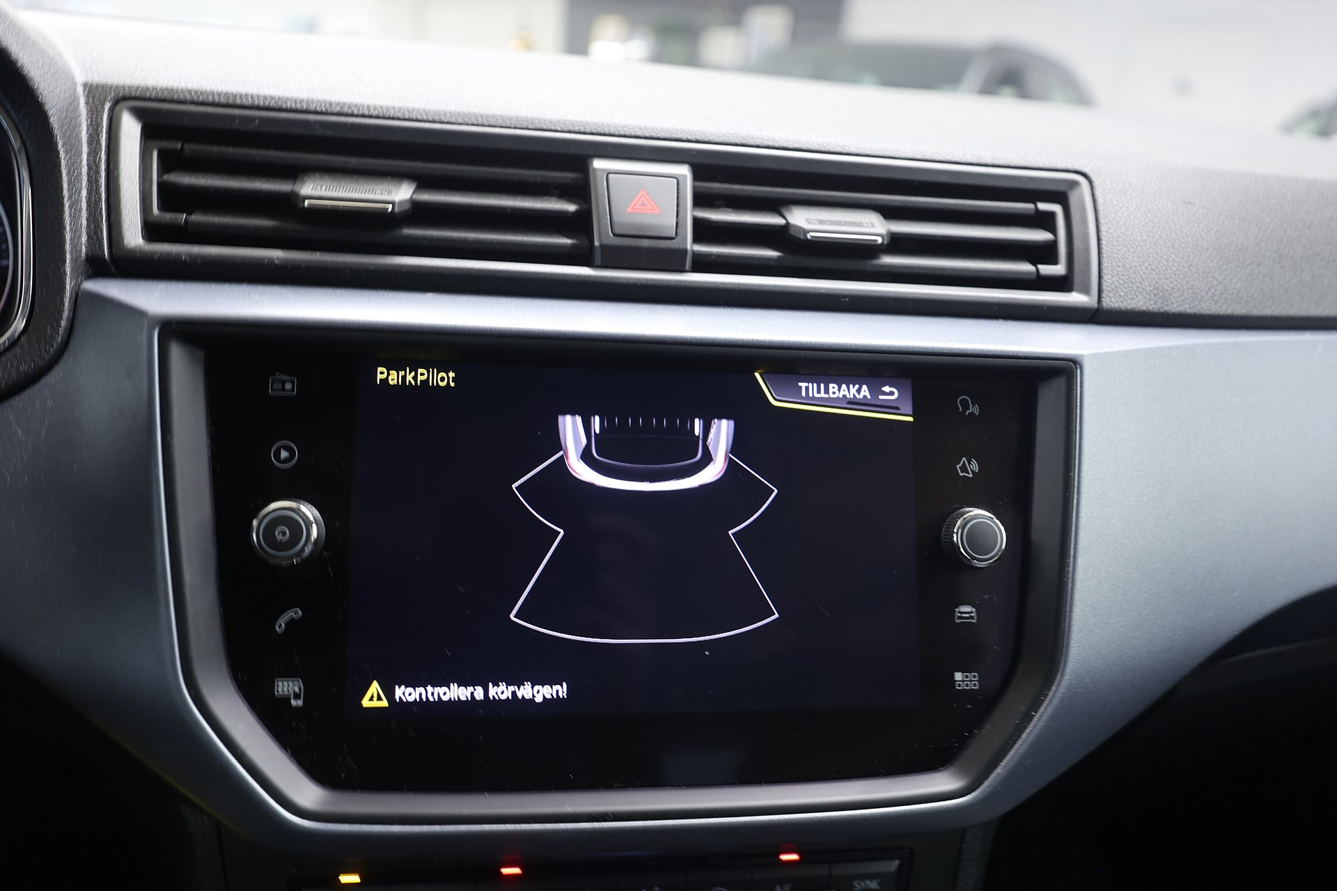 SEAT Arona 1.0 TSI 95hk Style PDC Carplay