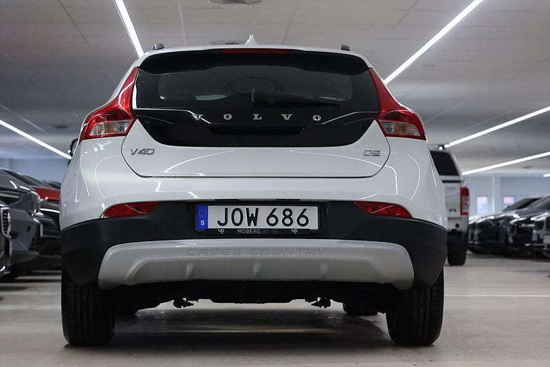 Volvo V40 Cross Country D2 115hk Momentum Värmare PDC