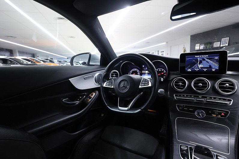 Mercedes-Benz C 300 Coupé 211hk *Hjulkampanj!* AMG Pano Bur