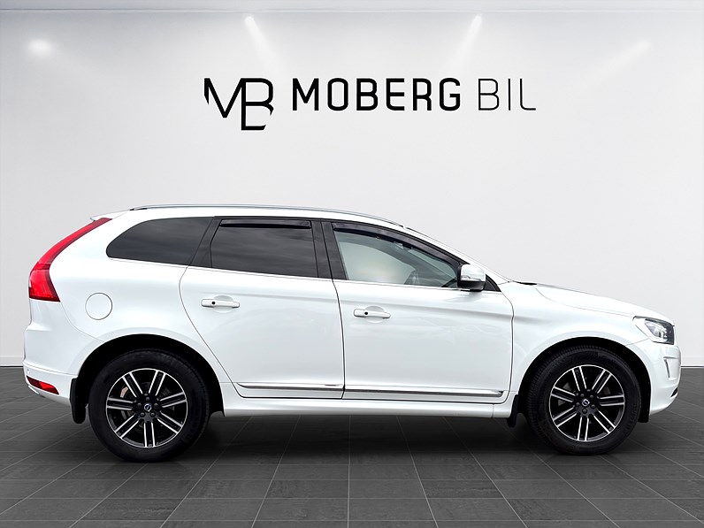 Volvo XC60 D4 AWD 190hk Drag Keyless Skinn B-Kamera VOC Pano