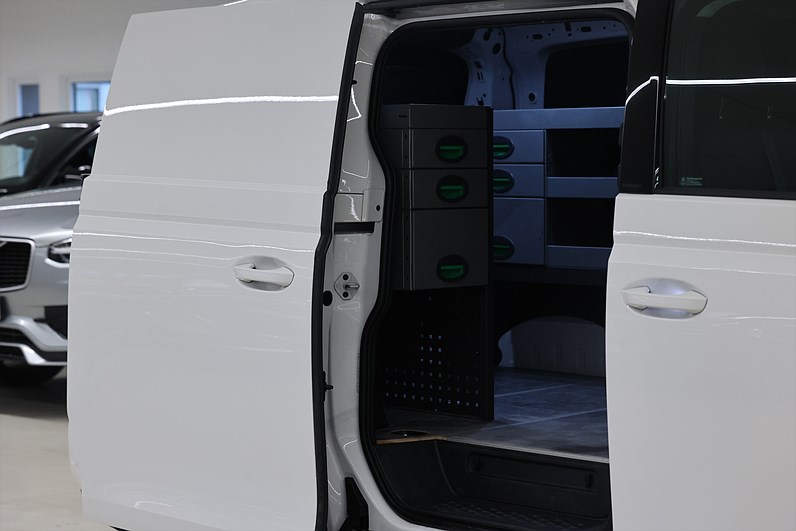 Volkswagen ID Buzz Cargo *Hjulkampanj!* V-inrett Värmare MOMS