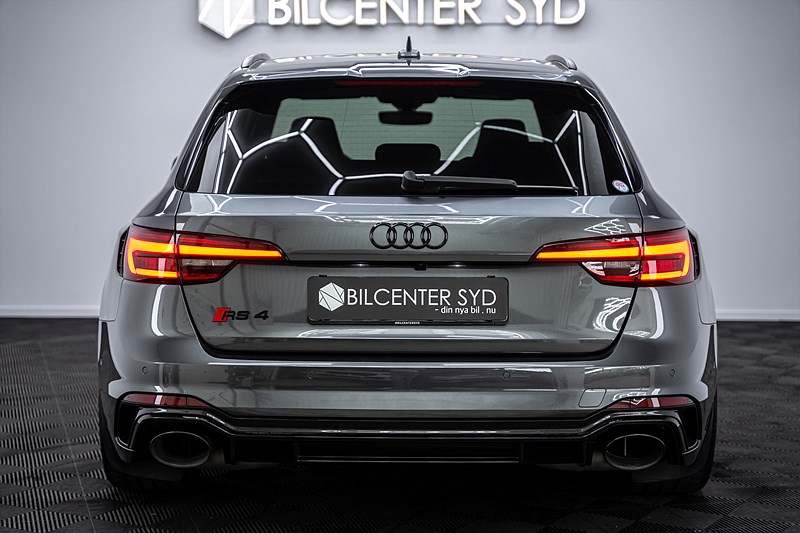 Audi RS4 2019 - miniatyr 10