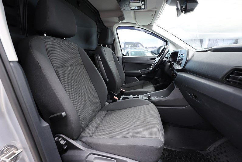 Volkswagen Caddy Cargo Maxi 2.0 TDI B-kamera Drag Carplay MOMS