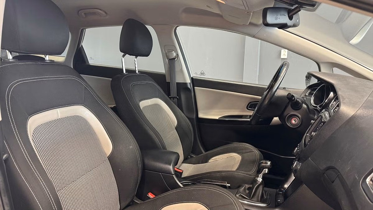 Kia Ceed – bild 7