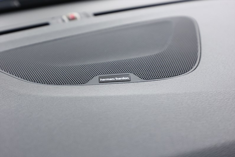 Volvo S60 T6 306hk R-Design Polestar H/K Läder Navi B-Kamera