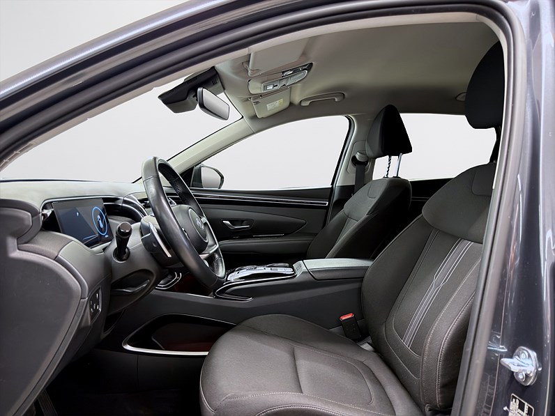 Hyundai Tucson PHEV 265hk Helg på Moberg! Essential B-Kamera Drag Navi