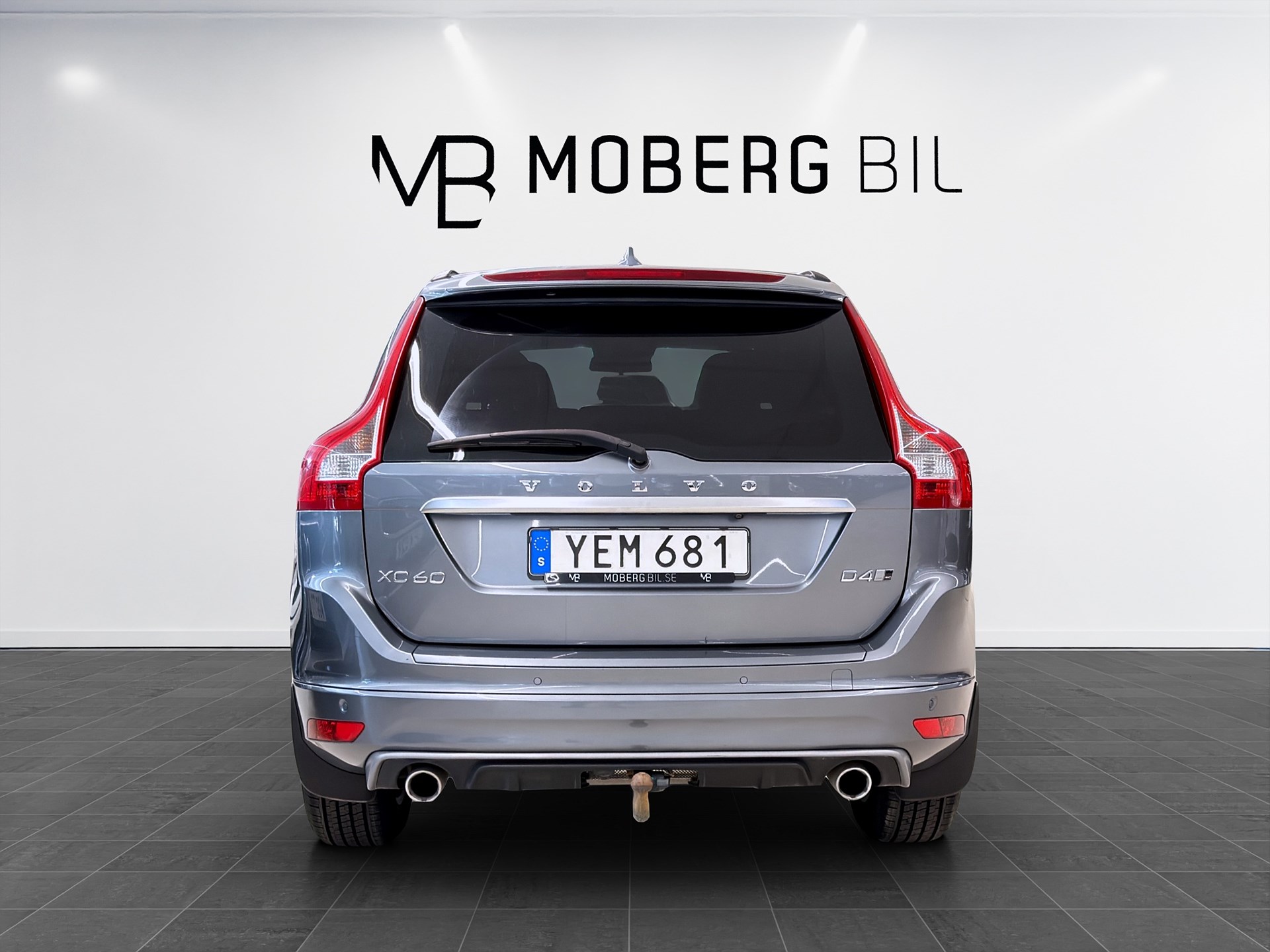 Volvo XC60 D4 AWD 190hk R-Design Navi Drag Pano B-Kamera