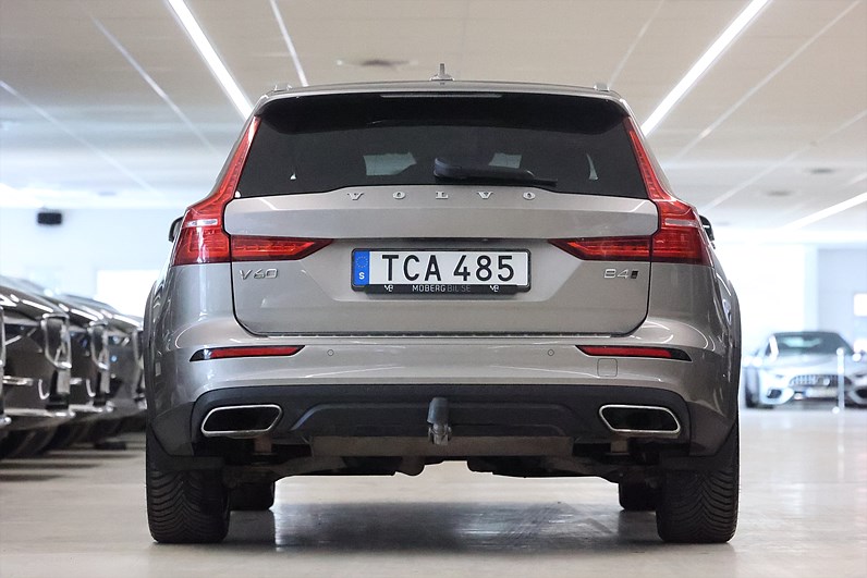 Volvo V60 Cross Country B4 AWD 197hk Momentum H/K Drag