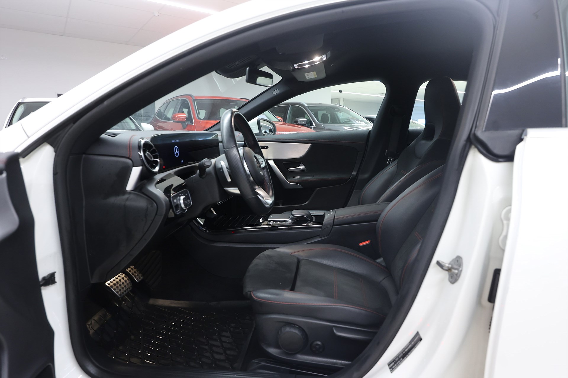 Mercedes-Benz CLA 200 SB 163hk AMG Drag Navi