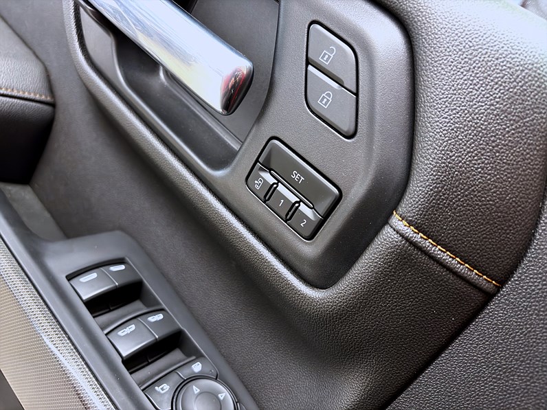 5.3L V8 Limited Bose Drag Taklucka