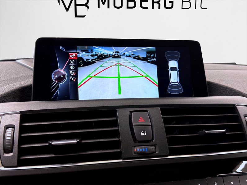 BMW M135i xDrive 5-dörrars 326hk M sport H/K Navi B-Kamera PDC