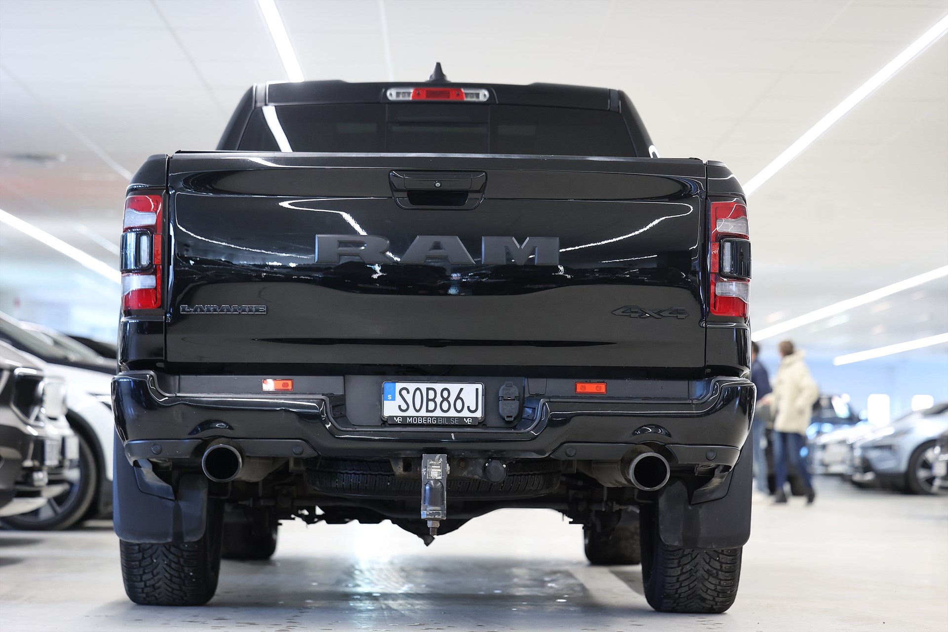 Dodge Ram 1500 Crew Cab 5.7 V8 HEMI 4x4 395hk Laramie LVL 2