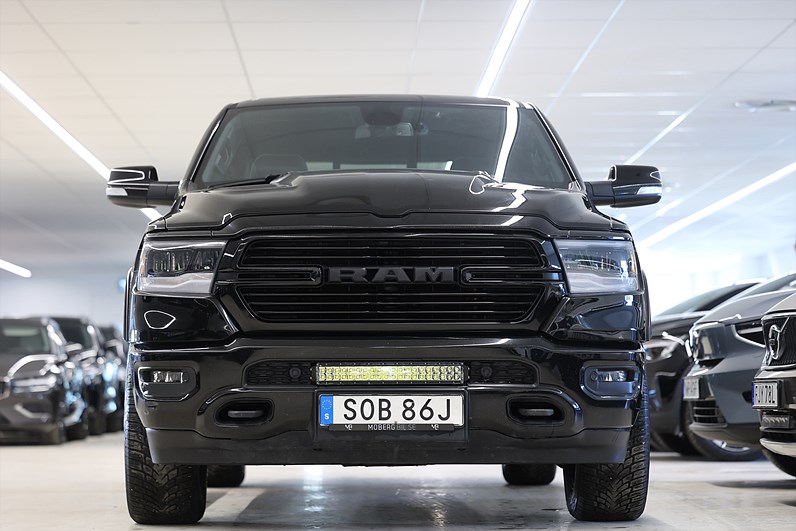 Dodge Ram 1500 Crew Cab 5.7 V8 HEMI 4x4 395hk Laramie LVL 2