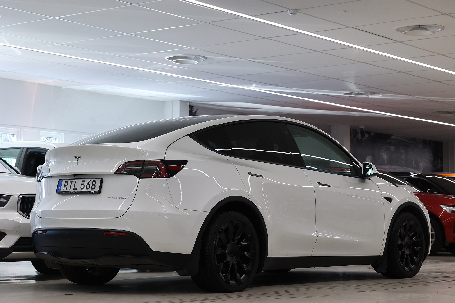 Tesla Model Y Long Range 514hk *Hjulkampanj!* AWD Pano AP MOMS