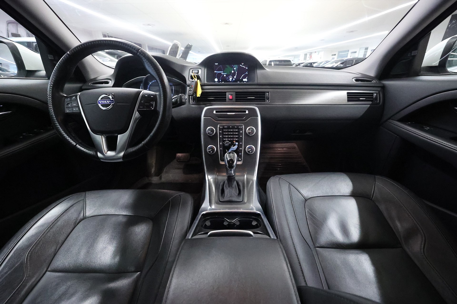 Volvo V70 D4 181hk Summum Lucka Läder Navi Drag PDC