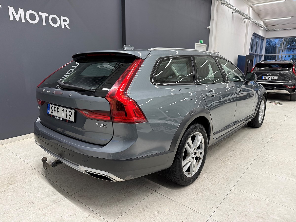 Volvo V90 Cross Country – bild 11