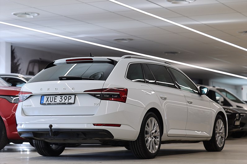 Skoda Superb iV Kombi 1.4 TSI 218hk Business Edt. Canton Drag