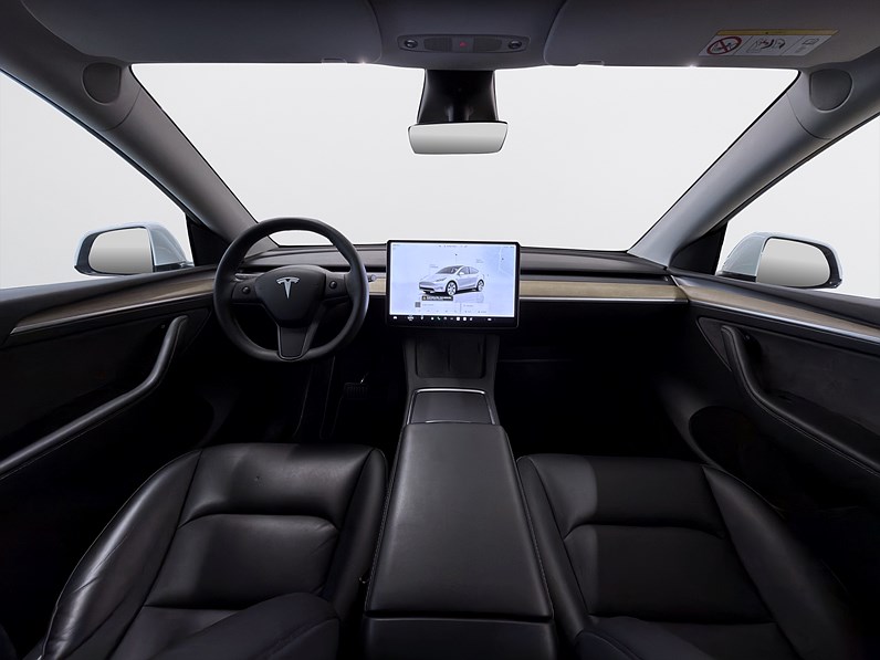 Tesla Model Y Standard Range 299hk Pano B-Kamera Drag Läder