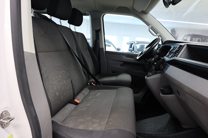 Volkswagen Caravelle 2.0 TDI 9-Sits B-kamera Carplay PDC MOMS