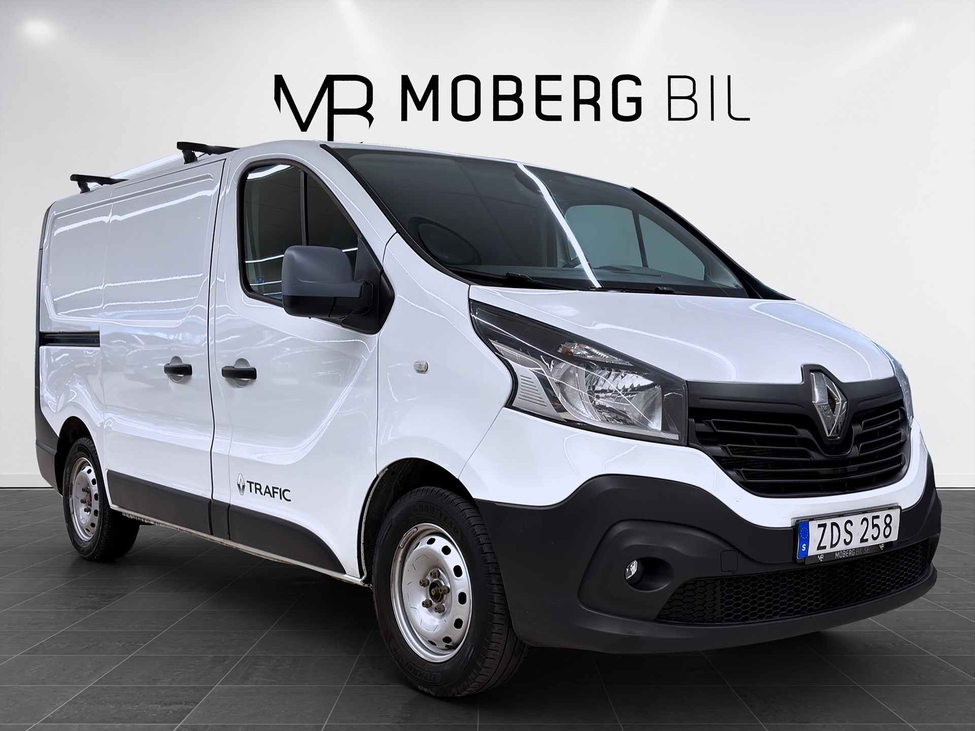 Renault Trafic 120hk Helg på Moberg! L2 Drag Värmare PDC