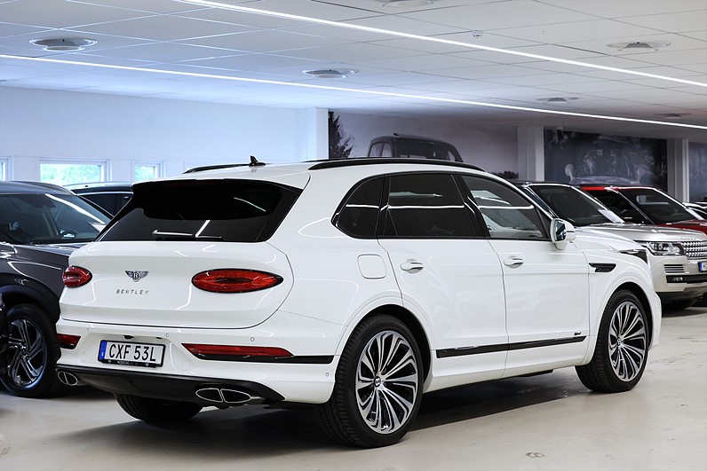 Bentley Bentayga Hybrid Blackline Naim Mulliner Pano
