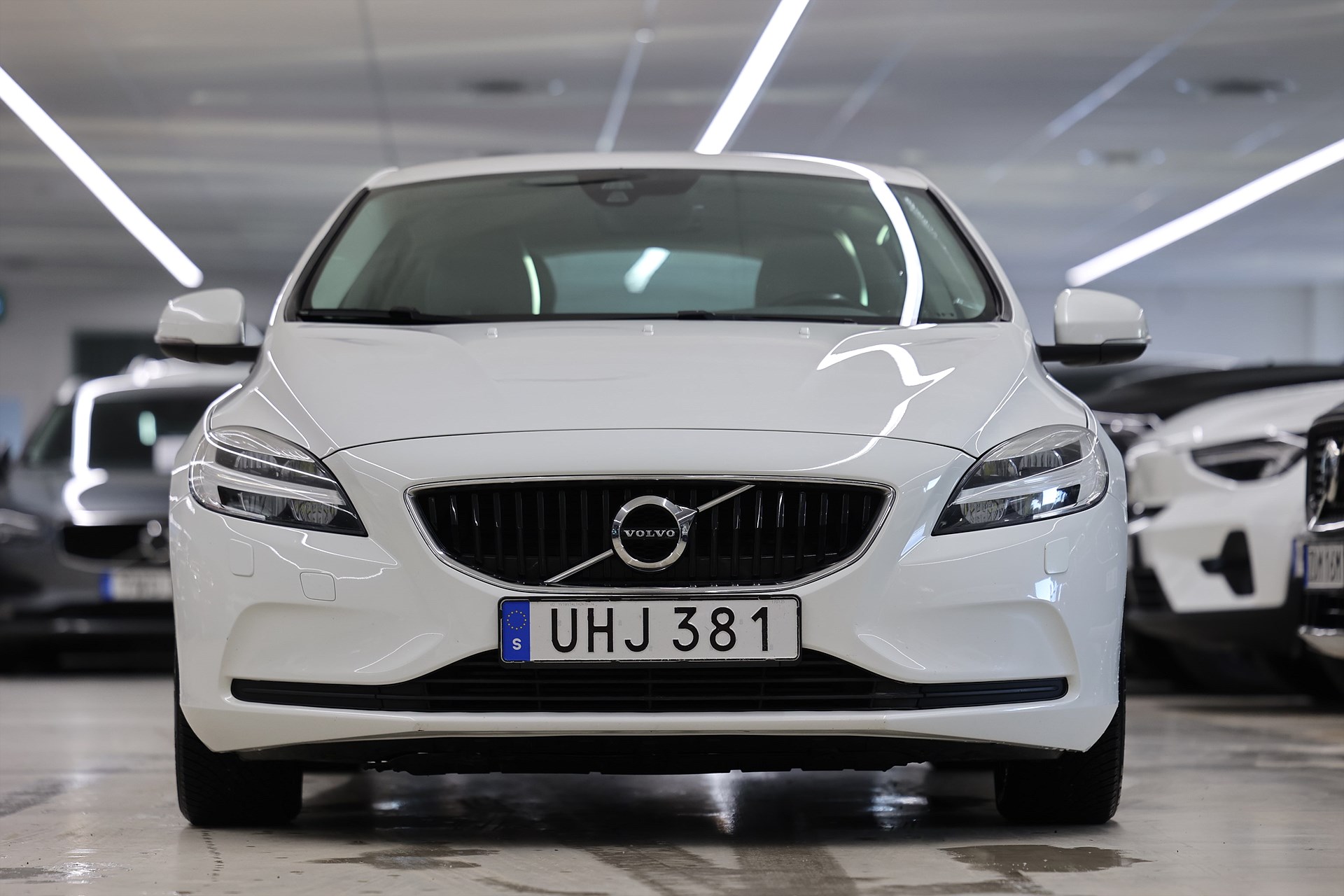 Volvo V40 D2 120hk Business Adv Keyless B-kamera Värmare