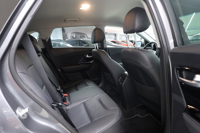 Kia Niro Hybrid 141hk Advance Plus B-kamera Navi Skinn