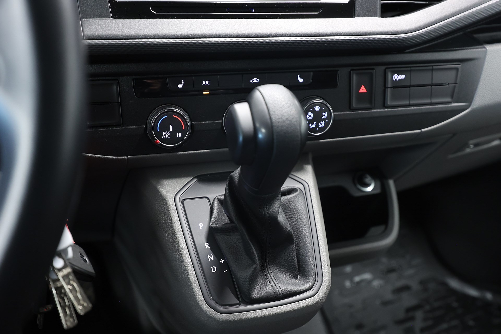 Volkswagen Transporter 2.0 TDI 4M Drag 3 sits Carplay B-kamera