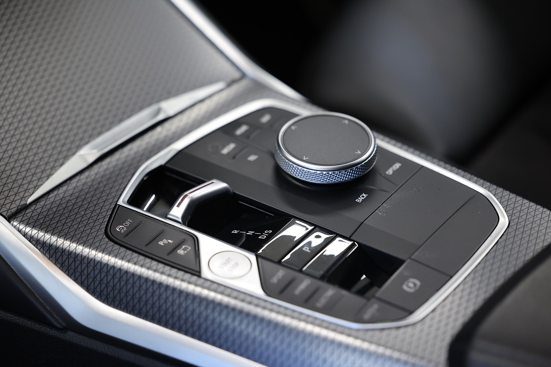 BMW 330e xDrive Touring M Sport Individual Shadow Line Drag Carplay